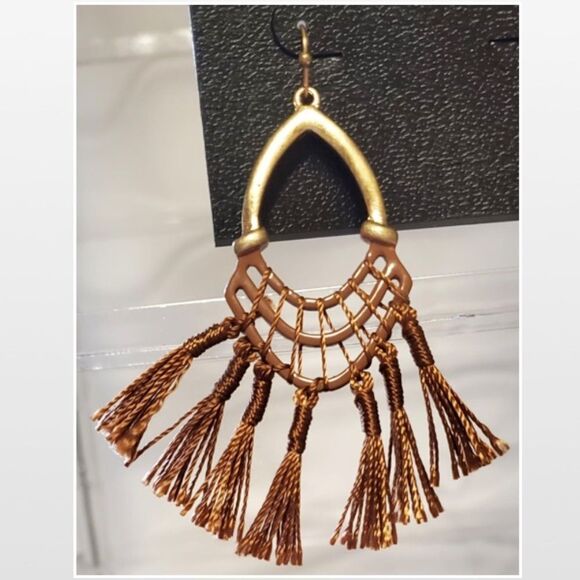 New Ophelia Roe Gold Tone Tassel Drop Dangle Earrings NWT - Picture 4 of 13